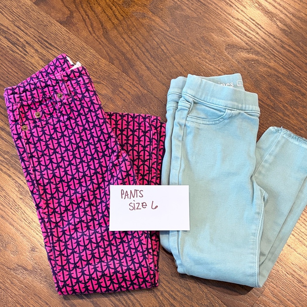 Two pairs vineyard vines pants